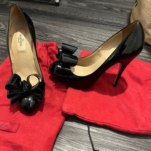 Valentino bow heels 7.5
